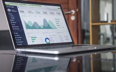 5 Essential Human Skills to Thrive in the Age of AI